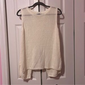 Bar III Cream Sleeveless Sweater